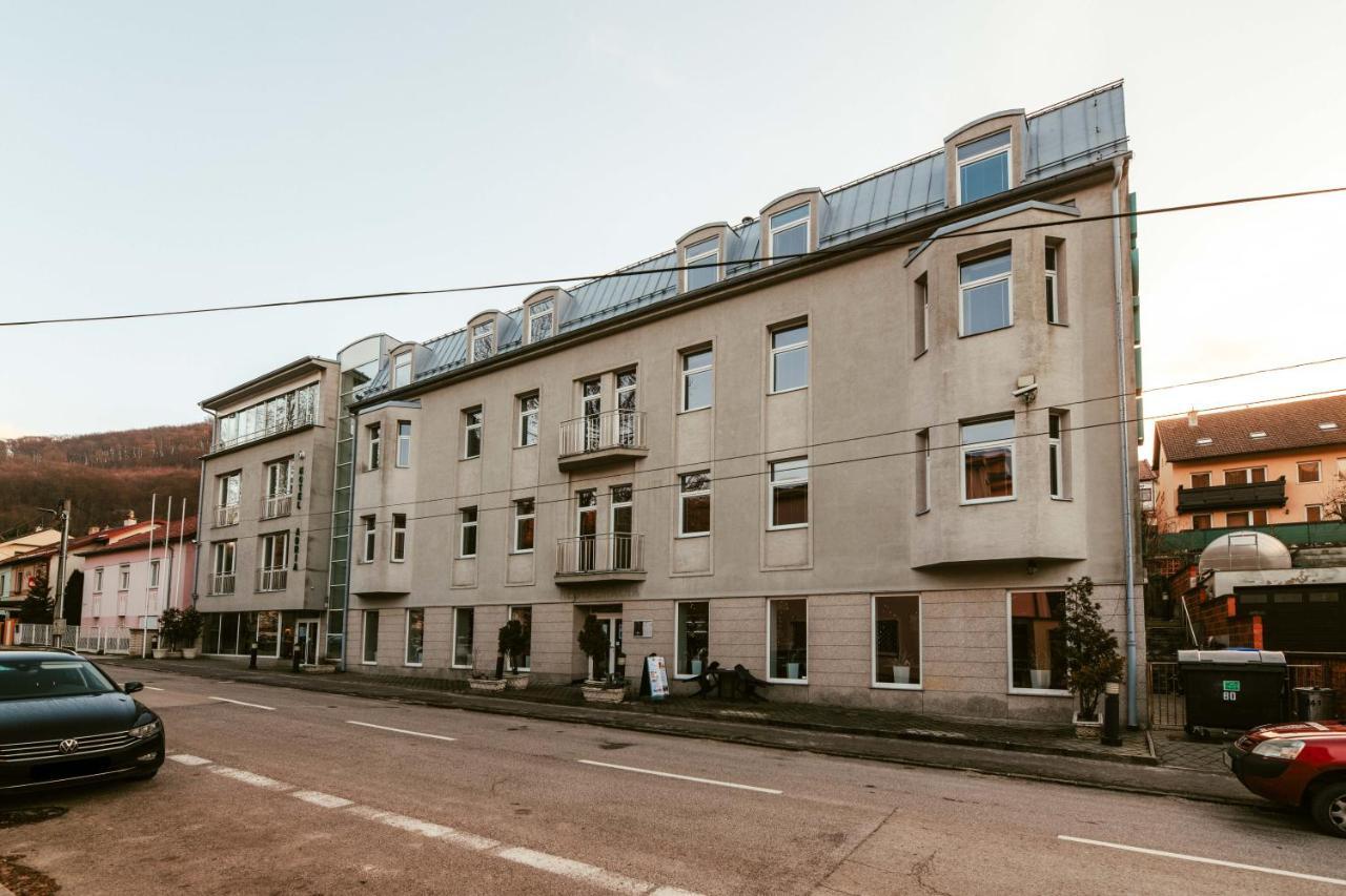 Hotel Adria Nová Dubnica Eksteriør bilde