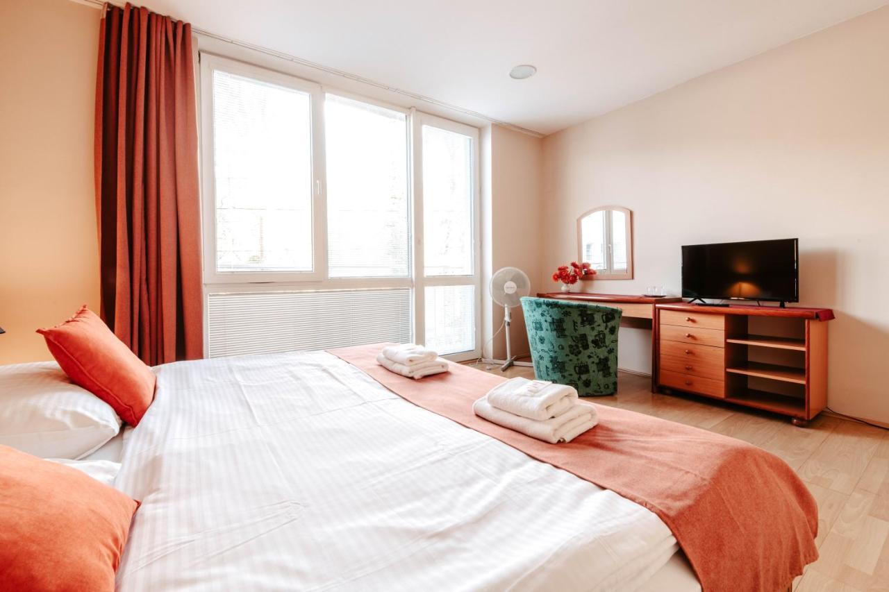 Hotel Adria Nová Dubnica Eksteriør bilde