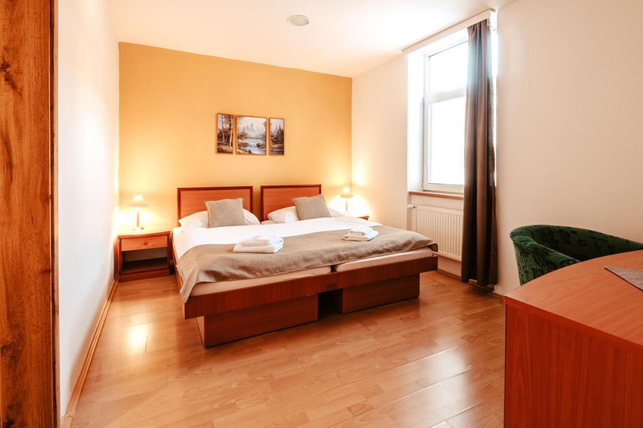 Hotel Adria Nová Dubnica Eksteriør bilde